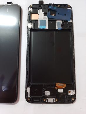 Дисплей Samsung Galaxy A30 / A305 с рамкой