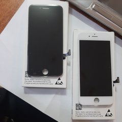 Дисплей для iPhone 7 з сенсором білий та чорний ( Originai )